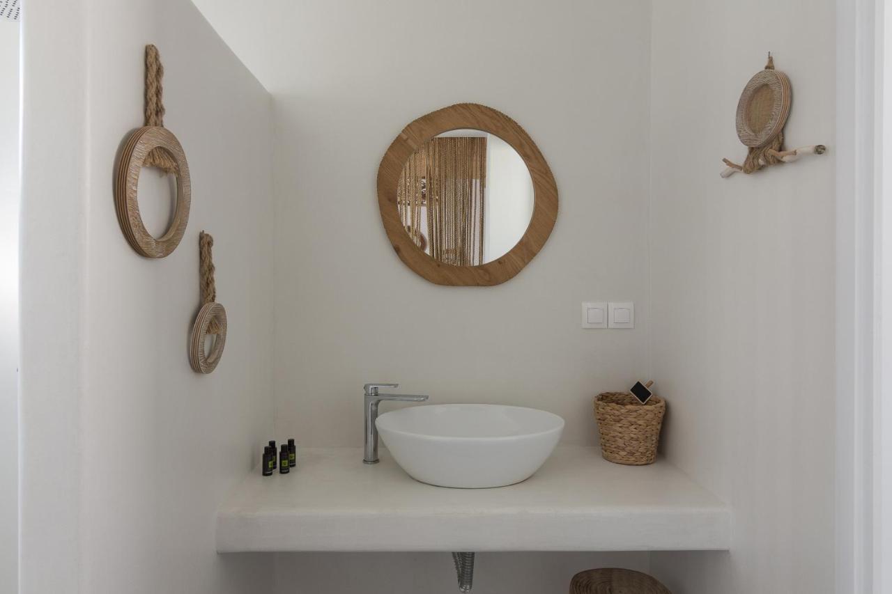 Summer Boutique With A Stunning Sea View And A Swimming Pool * Provatas