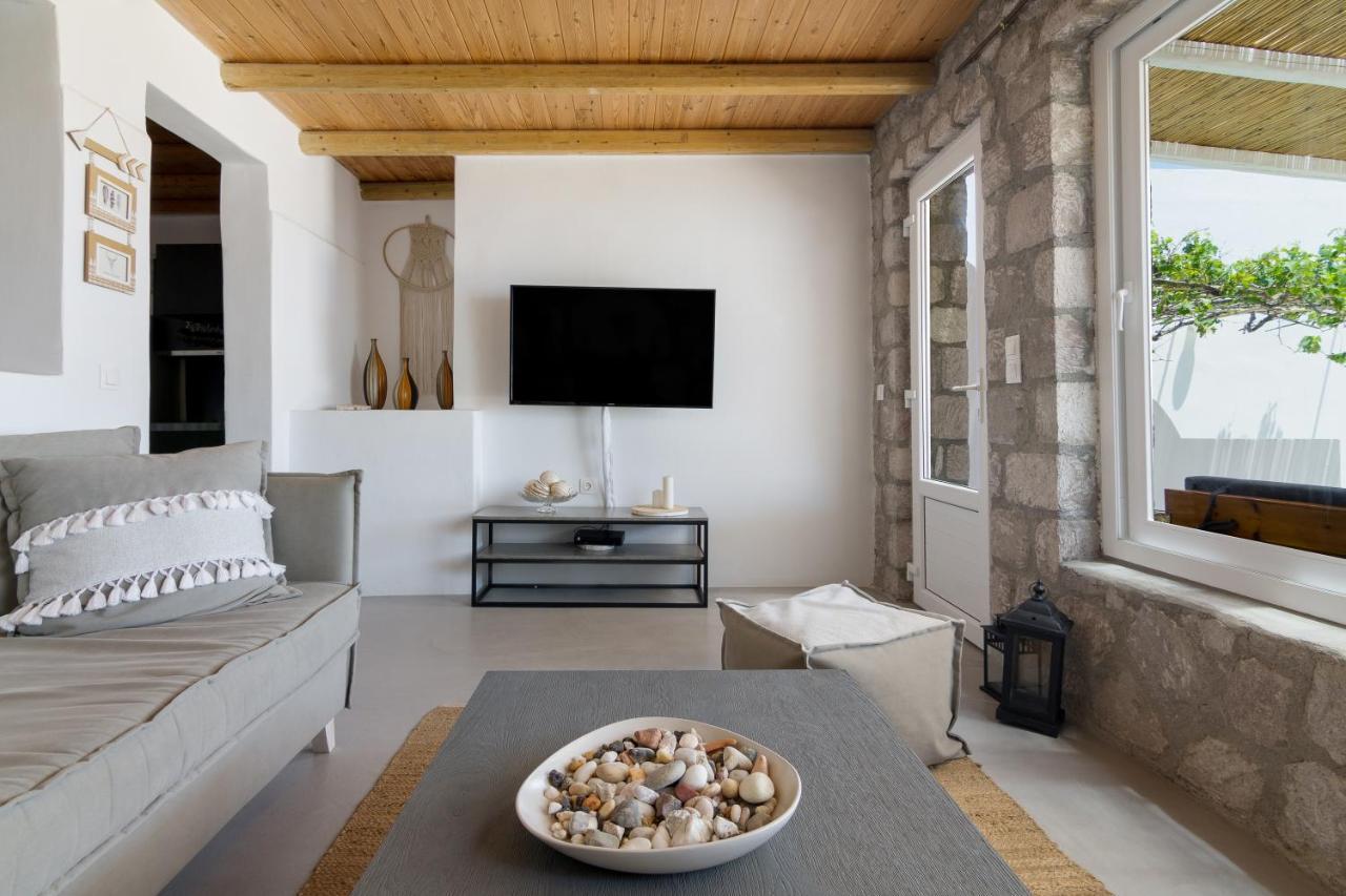 Villa Summer Boutique With A Stunning Sea View And A Swimming Pool Provatas
