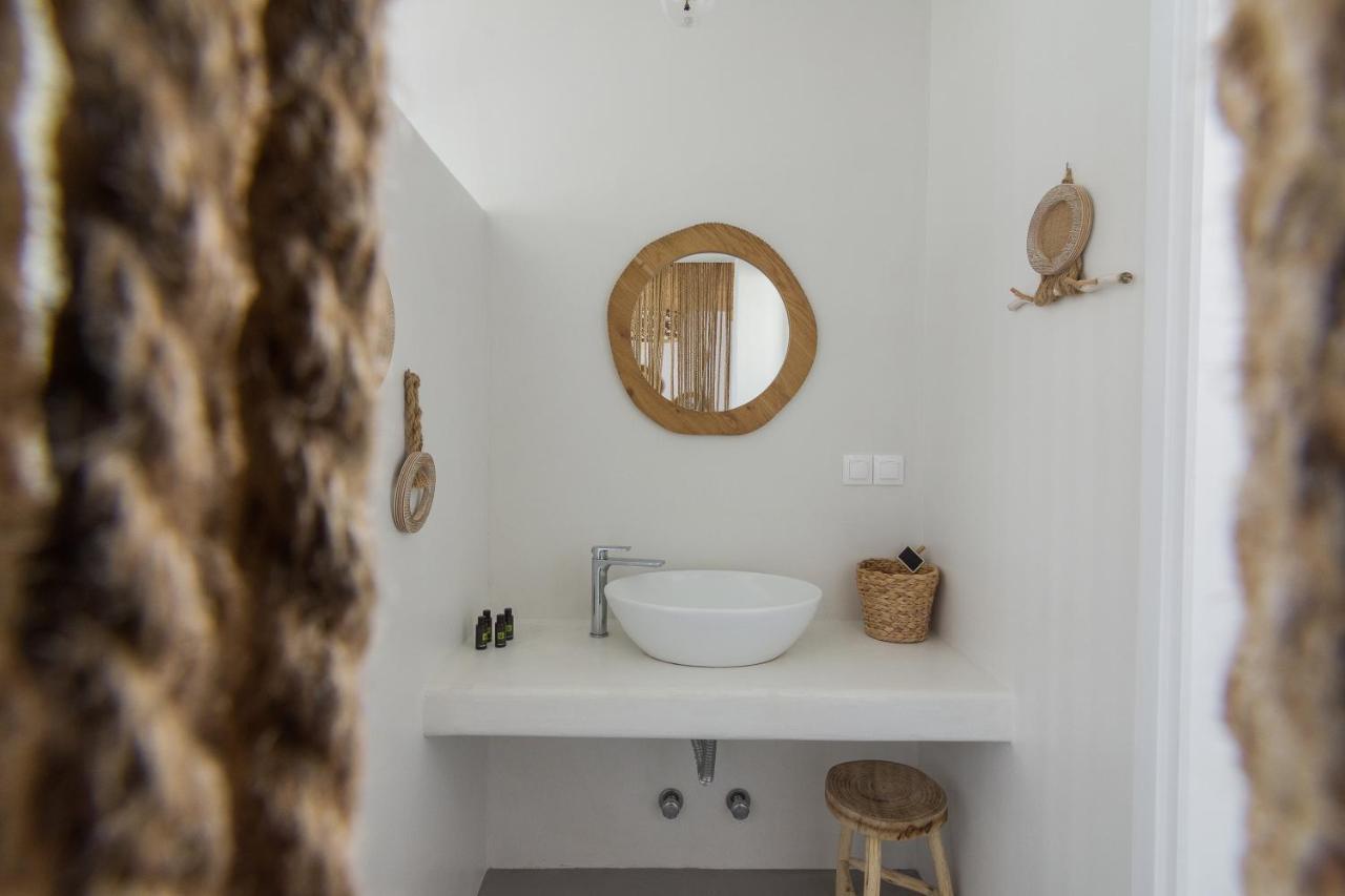 Summer Boutique With A Stunning Sea View And A Swimming Pool * Provatas